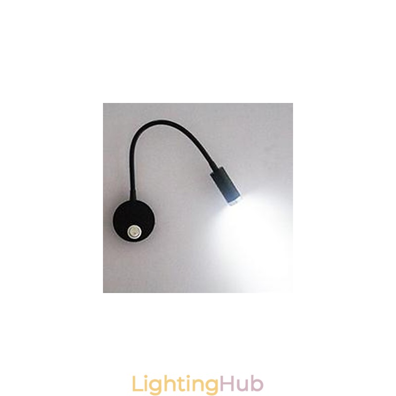 The Wall Lamp Of The Wall Lamp Of The Head Of The Hose Bed Is Illuminated By The Light Reading Lamp