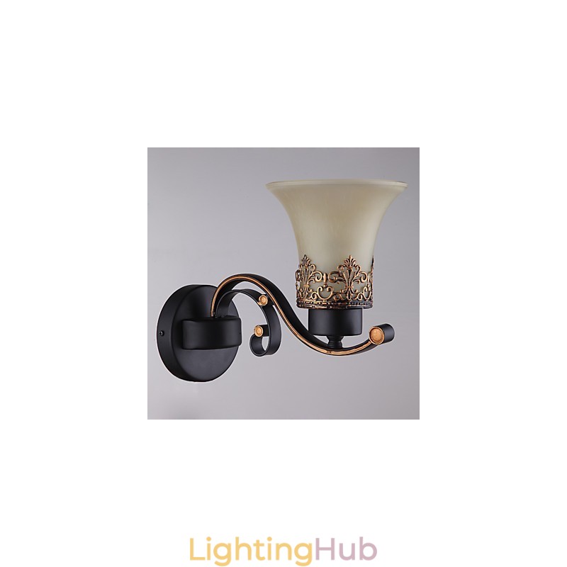 Single Head Amercian Countryside Vintage Metal with Glass Wall Lamp for the Canteen Room Living Room Entry Foyer Decorate Wall Lamp