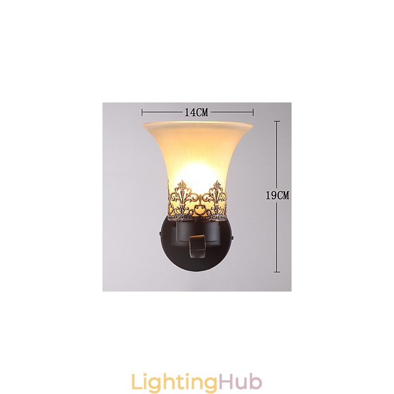 Single Head Amercian Countryside Vintage Metal with Glass Wall Lamp for the Canteen Room Living Room Entry Foyer Decorate Wall Lamp