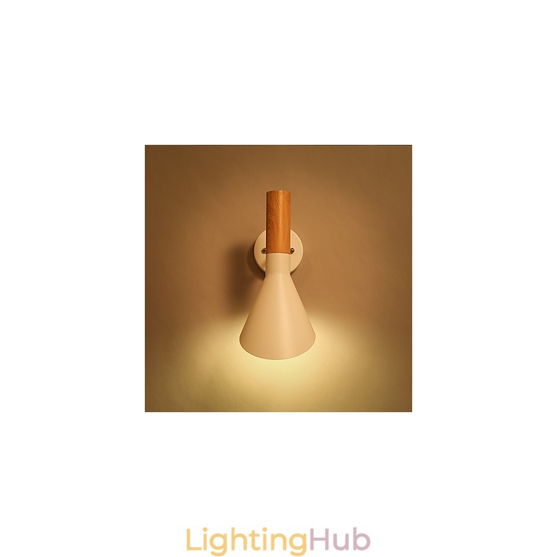 Northern Europe Style Wood Grain Metal Wall Lights Living Room Restaurant Light Angle Adjustable