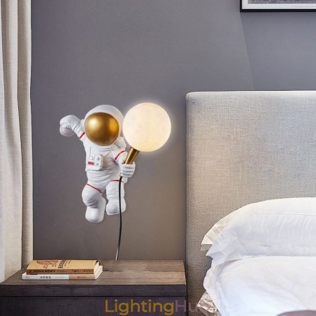Modern Wall Sconce Creative Astronaut Resin Wall Light Kids Modern Wall Sconce Creative Astronaut Resin Wall Light Kids